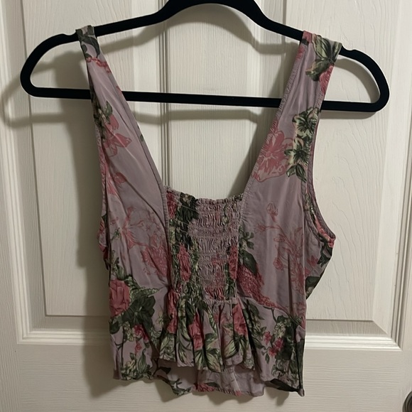 BCBG generation crop top size small - Picture 4 of 4
